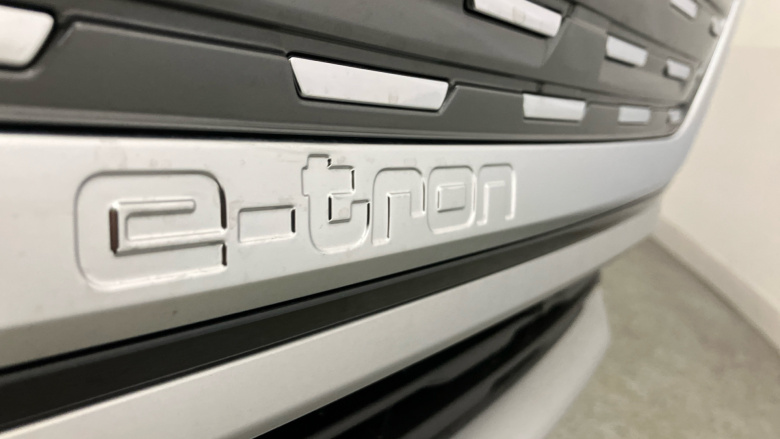 Audi Q4 e-tron 210kW 45 Quattro 82kWh S Line 5dr Auto [Leather] Electric Estate